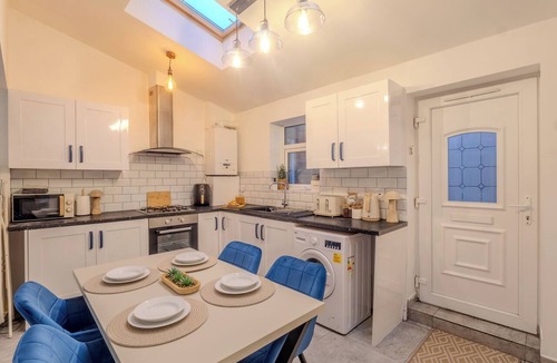 Coventry Apartment | Crème Da La Casa