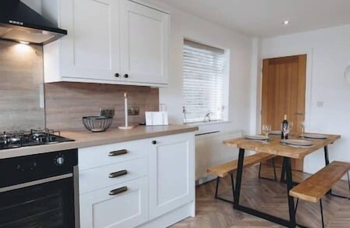 Bradford Apartment | Cricketers View - West Yorkshire
