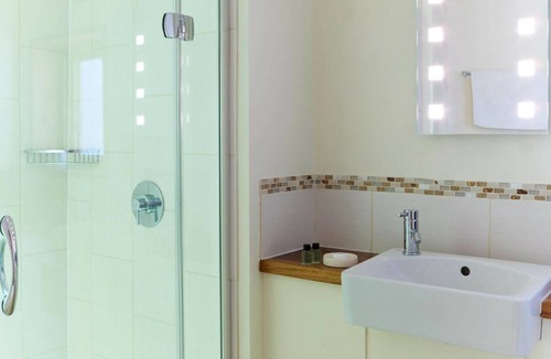 North York Moors National Park Cabin | Cropton Golden Oak, Pickering