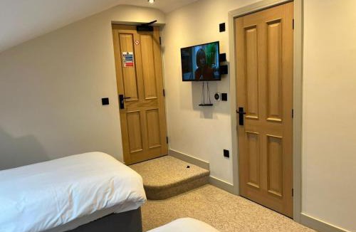 Otley Hotel | Cross Pipes Tavern and Rooms
