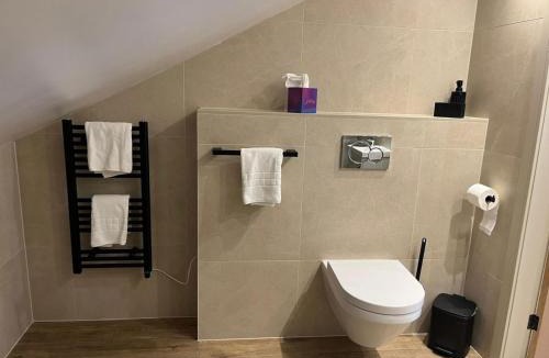Otley Hotel | Cross Pipes Tavern and Rooms