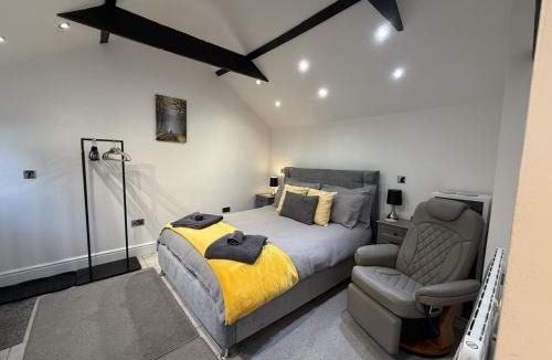 East Ravendale House | Crossways Beech Tree