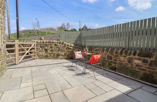 Ogden House | CUCKOO COTTAGE, pet friendly, character holiday cottage in Oxenhope