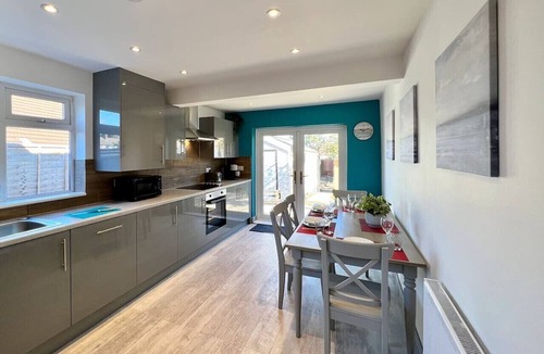 Cleethorpes House | Curzon One Bungalow | Family & Contractor Parking
