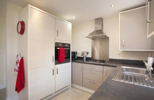 Castle Donington House | DBS Serviced Apartments - The Stretton