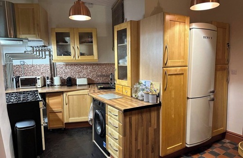 Matlock House | Delightful House in the Heart of the Matlocks!