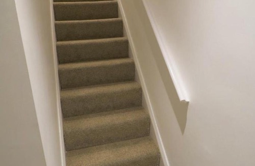 Huddersfield House | Deluxe Double 2 Suite Comfort, Style & Privacy