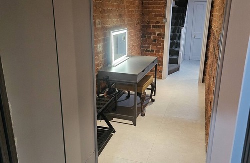 Northampton Apartment | Derngate Basement Apartment