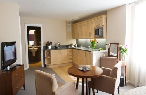 Tachbrook Apartment | Dolphin House Studio apartment