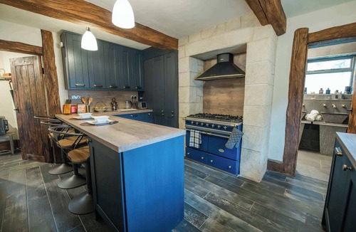 Warmsworth House | Doncaster Cottage - Free Parking - Pub next door