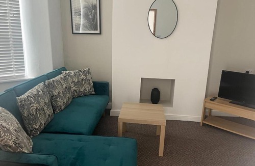 Goole Apartment | Dunhill Townhouse