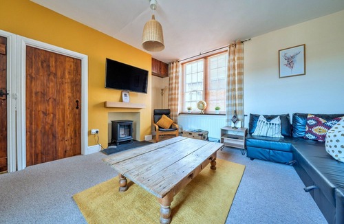 Brecon Apartment | Duplex in Brecon with Rooftop Terrace