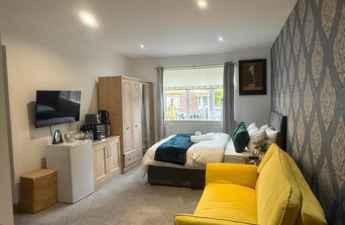 Northampton Apartment | Eastern Bridge House