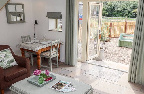 Pointon Cottage | EAU BARN, romantic, character holiday cottage in Billingborough