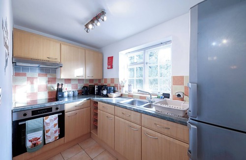 Birmingham Apartment | Edgbaston Home With Free Parking Close to Birmingham City Centre, BCU, QE