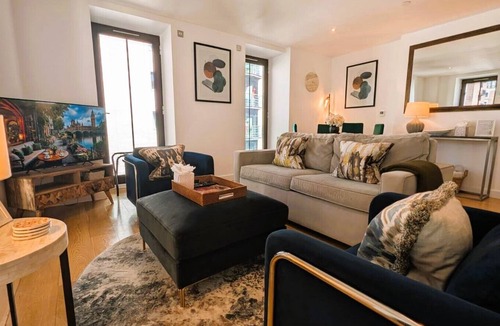 Westminster Apartment | Elegant 2-Bed, 2-Bath Westminster Apartment with Air-Con
