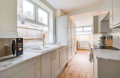 Aigburth House | Elegant 3BR House near Liverpool City Centre