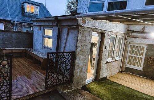 Sheffield Apartment | Elite Elegan2-Bed-2-Bathrooms-Apartment In Sheffield