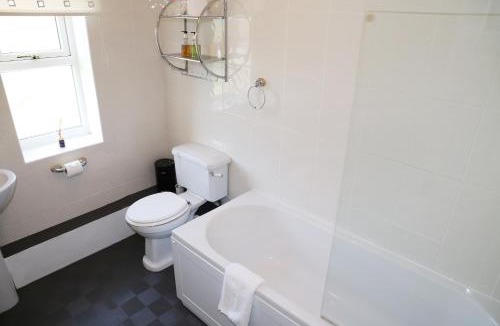Arrathorne House | Elmfield House