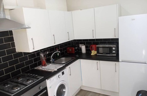 Burnley House | Ensuite Double-bed (H1) close to Burnley city centre