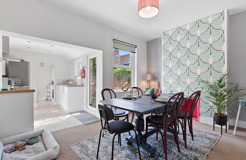 York House | Eoforwic Cottage - Lovely Home with Free Parking - Pass the Keys