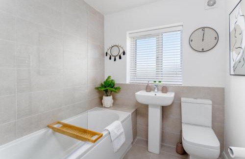 Kirkdale House | Everton Valley House - Minutes from Anfield