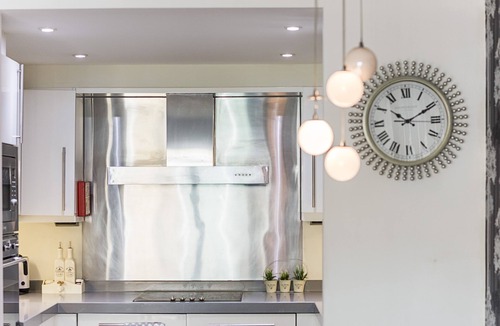 Docklands Apartment | EXCEL EXECUTIVE 2BEDROOMS 2 BATHROOM SLEEPS UP TO 8