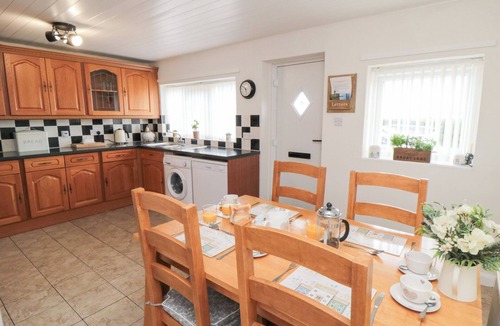 Briggswath Cottage | FAIRHAVEN COTTAGE, pet friendly, with open fire in Ugthorpe