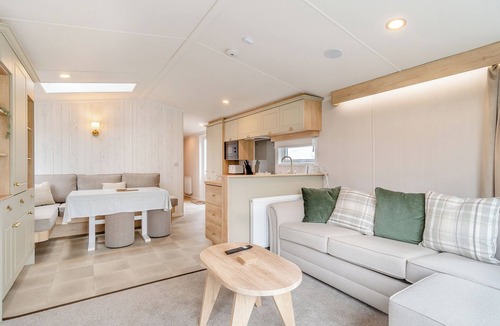 Aubourn Ski Chalet | Family and dog friendly lodge.