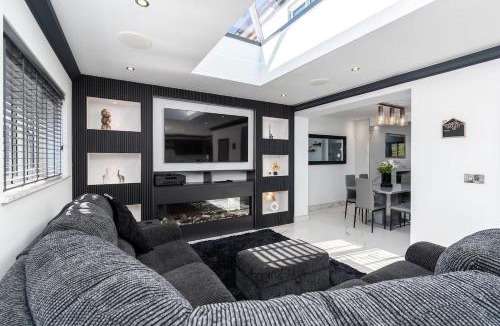 Huttoft House | Family-Friendly House
