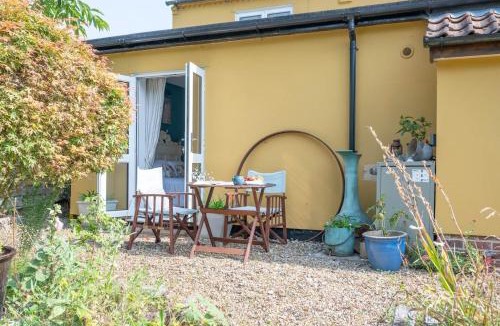 Saxmundham House | Farm View, Kelsale