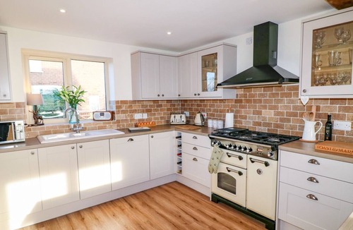 Kirk Langley House | FIELDVIEW HOUSE, pet friendly, character holiday cottage in Derby