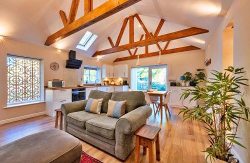 Sleaford House | Finest Retreats - The Asparagus Shed