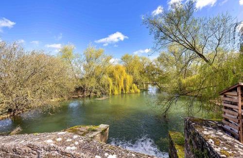 Thurlby House | Finest Retreats - The Den