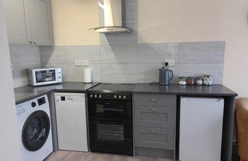 Stafford Apartment | First Floor One bedroom Apartment Quiet Location in Stafford