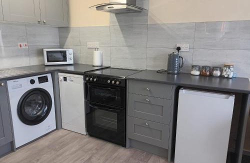 Stafford Apartment | First Floor One bedroom Apartment Quiet Location in Stafford