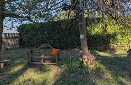 Frampton House | Fish Shack at Rampart - Rustic stay