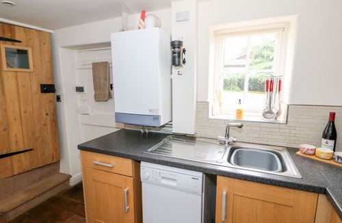 Swaffham Cottage | FLINT COTTAGE, pet friendly, character holiday cottage in Swaffham