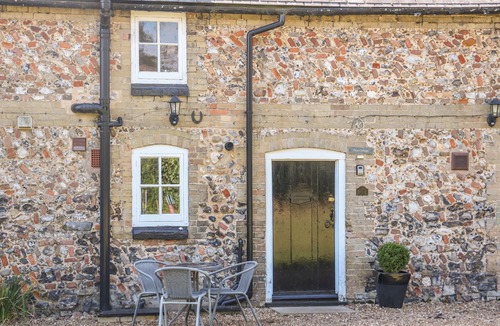 Swaffham Cottage | FLINT COTTAGE, pet friendly, character holiday cottage in Swaffham