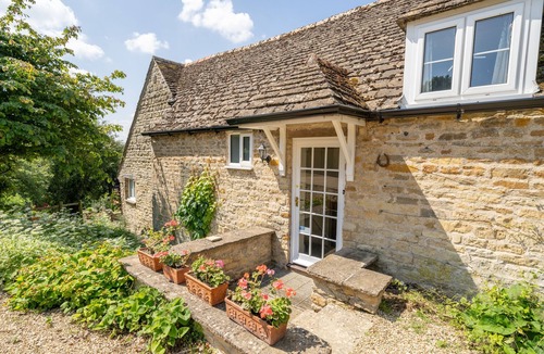 Manton Apartment | Garden Apartment 1 Bedroom Self Contained Apartment close to Rutland Water
