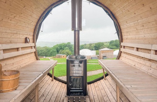 Earby Cottage | Pendle Hill Dome - UKC9599