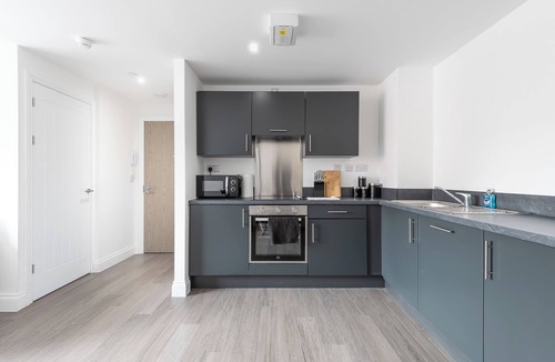 Wakefield Apartment | George House by Guestz