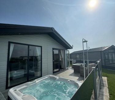 Addlethorpe Other | Golden Anchor - The Oakland Lodge - Coastal Caravan Breaks