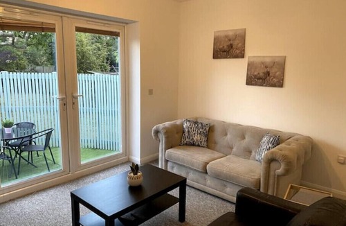 Childs Hill Apartment | Golders Green Sweet Home Garden
