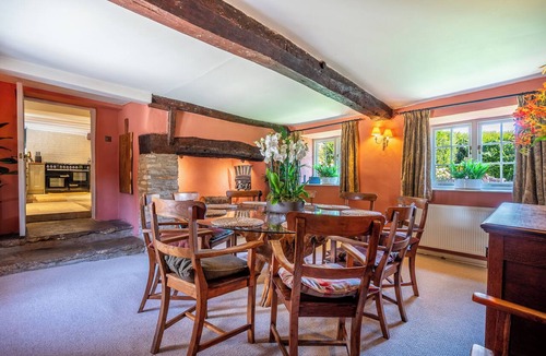 Chipping Norton Cottage | Gorgeous character Cottage on the edge of the Cotswolds