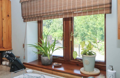 Carsington Cottage | GREEN FARM COTTAGE, romantic, character holiday cottage in Hognaston