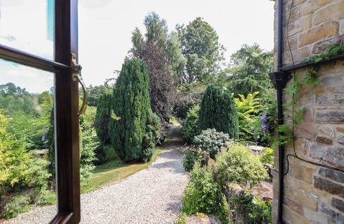 Carsington Cottage | GREEN FARM COTTAGE, romantic, character holiday cottage in Hognaston