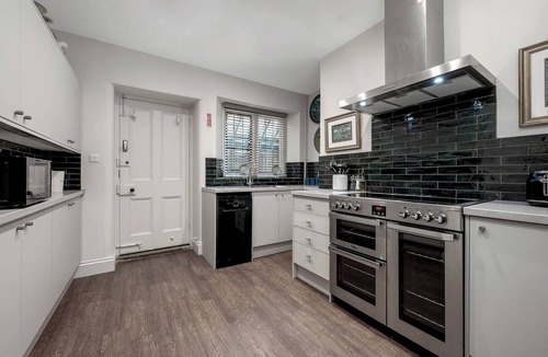 Polebrook Cottage | GREENWOOD MANOR, family friendly, luxury holiday cottage in Oundle