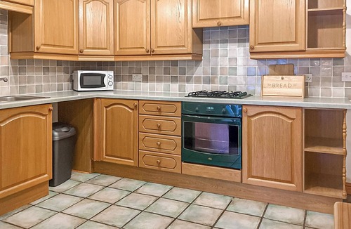 Bondgate Within Apartment | Ground floor apartment with one double and one twin.