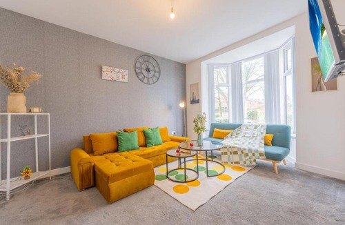 Rochdale House | Group-Friendly Home near Manchester with Hot Tub and Private Cinema Room